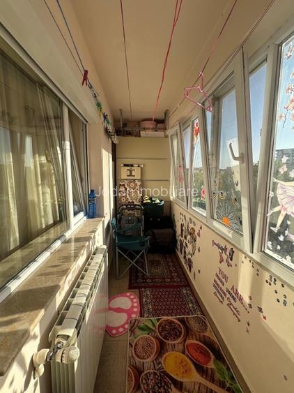 Apartament la blocurile lui Mazăre  54.04 mp/utili  - 13