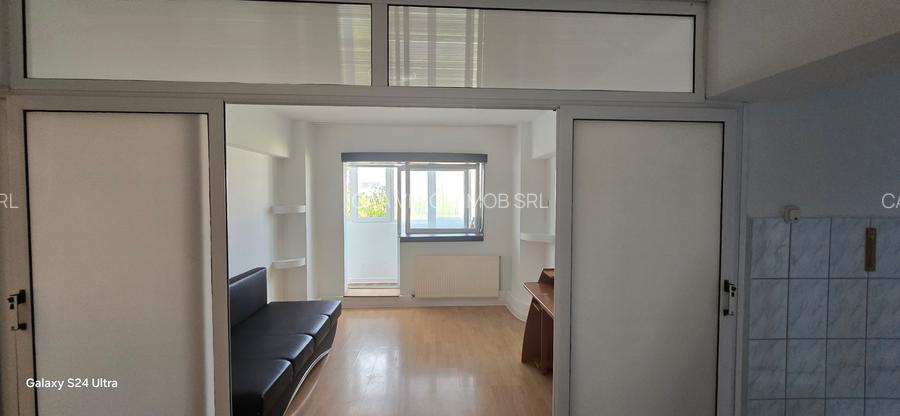 Apartament 3 camere cu centrala proprie - 13