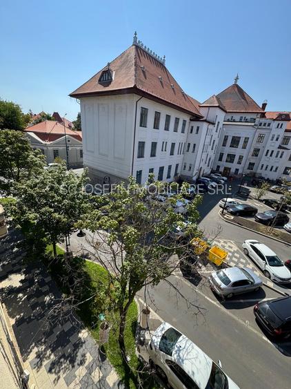 Spatios pentru  locuit si afacere - 10