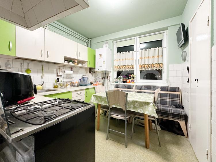 De vanzare apartament cu 2 camere cu vedere panoramica spre oras - 6