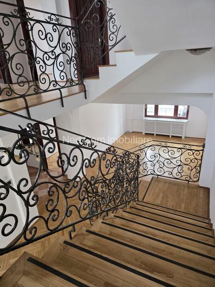 Vila de inchiriat - 26