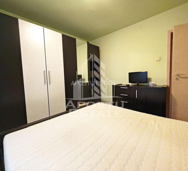 Apartament cu 3 camere si 2 bai, complet renovat, zona Aradului - 18