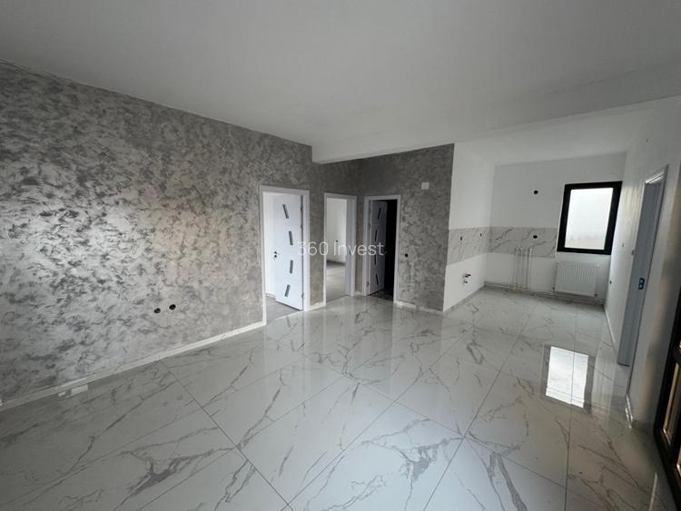 Casa de vanzare , zona Navodari - 2