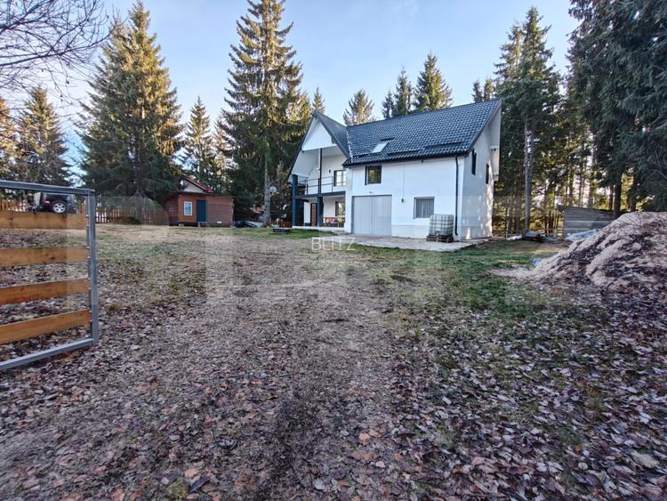 Casa de vacanta/locuit  7 camere, 420 mp utili, 1430 mp de teren, Marisel - 3