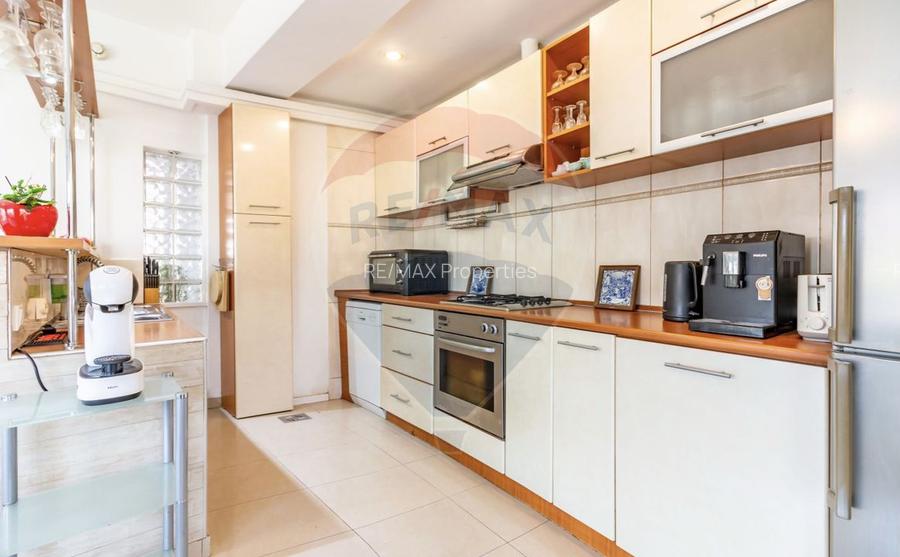 Casă / Vilă + cladire birouri de vanzare in Aviatiei, venit pasiv - 15