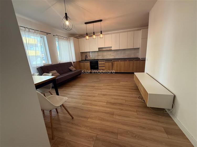 Apartament 2 camere zona Regal cu terasa mare - 12