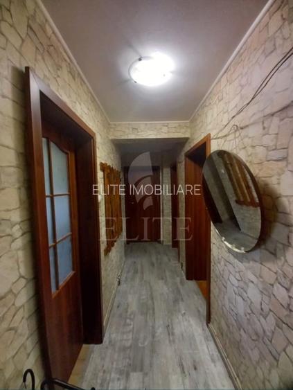 Apartament 3 camere în zona HOTEL Royal - 12