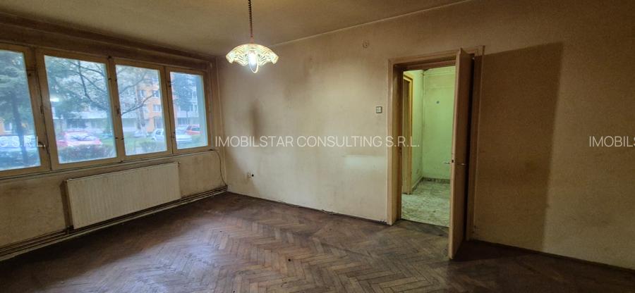 De vanzare apartament 2 camere -Aleea Carpati - 8