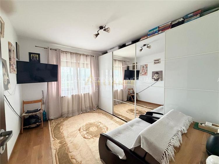 Casa Individuala - 4 camere - 2 bai - 575mp teren - 15