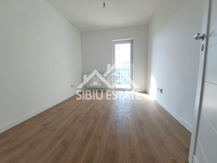 Apartament 4 camere, 2 bai bloc nou cu lift si parcare - 17
