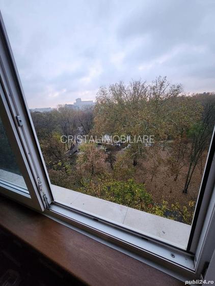 Garsoniera renovata, vedere Parcul Cismigiu, etaj 6 - 4