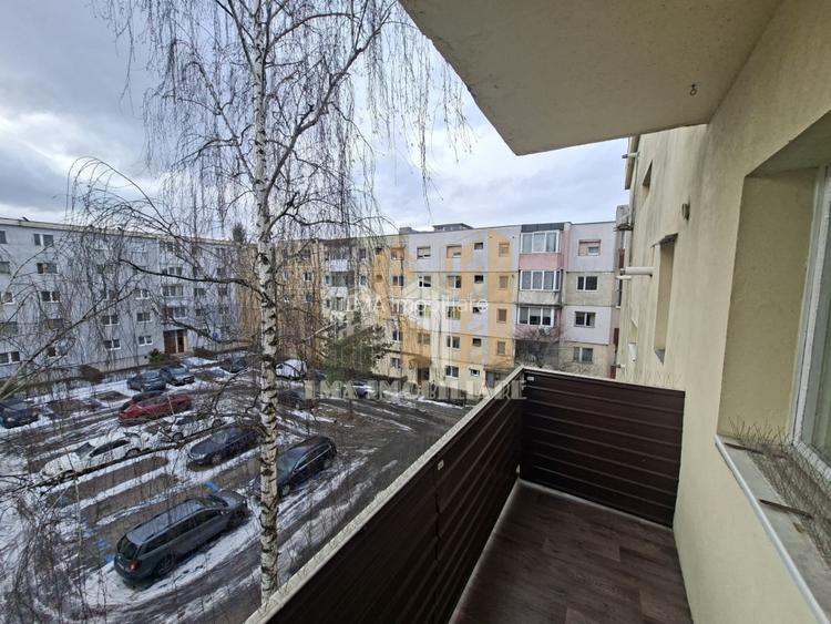 Apartament 3 camere Strada Gloriei Tractoru Brasov - 9