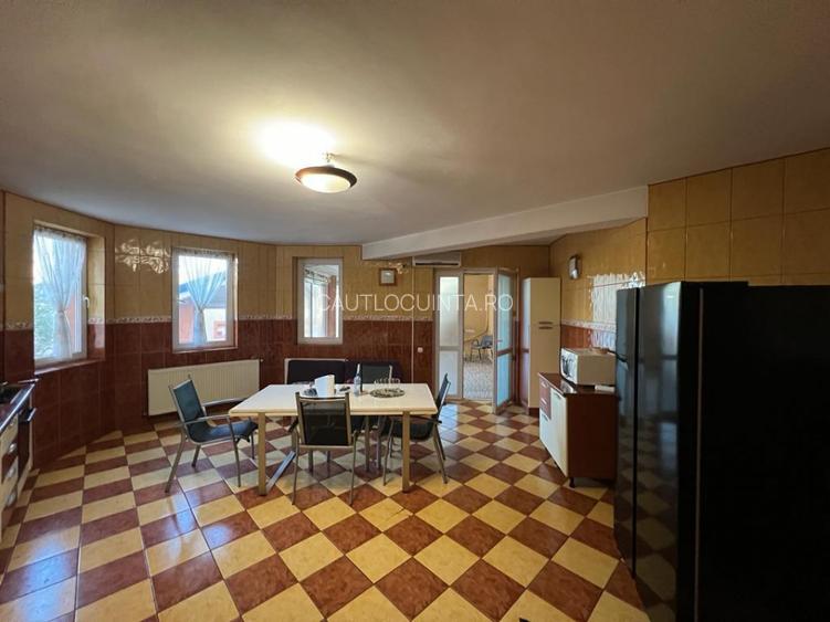 Vila grandioasa | 11 camere | P+1E+M | garaj | Brancoveanu |  - 12