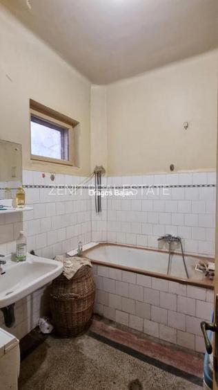 Alba Iulia // Etaj in vila // curte - 6