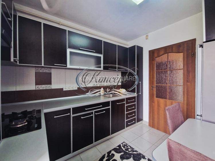 Locuinta la cheie, renovata, cu balcon si parcare, strada Tineretului - 9