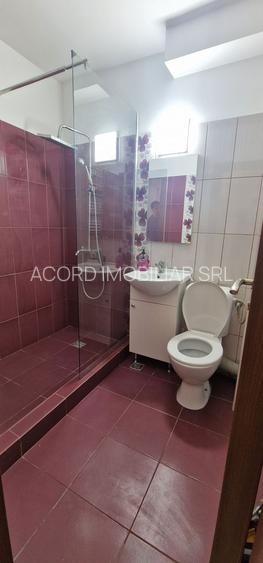 Gara-Abator, apartament cu 3 camere decomandate. - 16