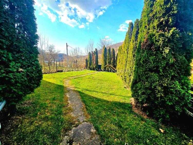 Resita Casa cu Teren Drept 500 Mp retrasa la marginea padurii - 13