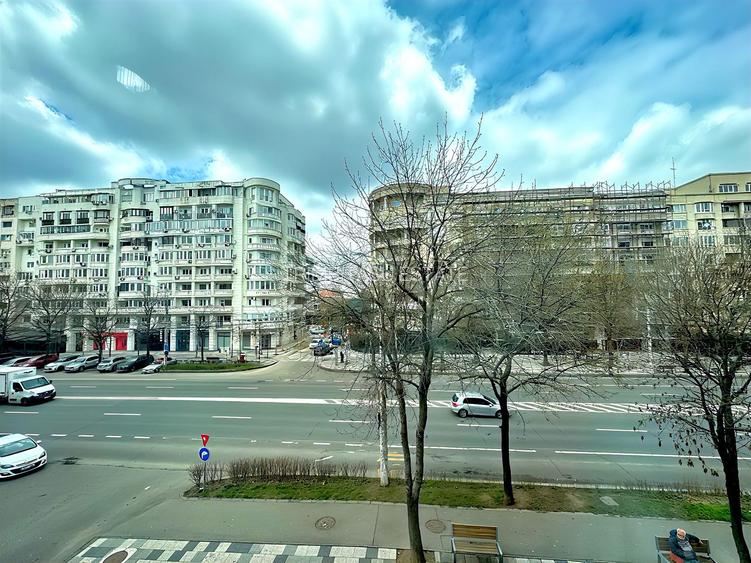 Decebal | 3 camere 97 mp utili | Centrală proprie | Etaj 2/8 - 9