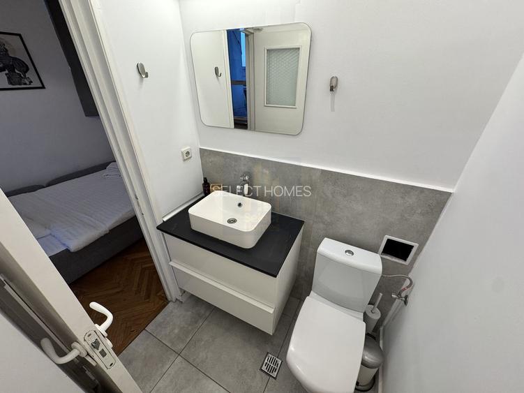 Garsoniera cu terasa de vanzare in *Piata Unirii* - 8