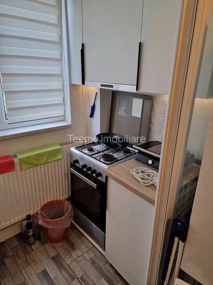 Garsoniera / decomandata / 24 mp / AC / metrou aproape / 1 Decembrie - 4