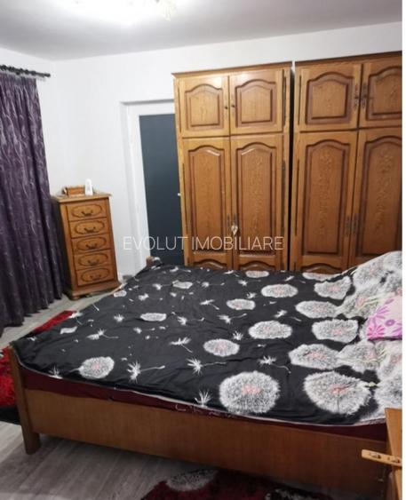 Tomis 2 casa 2 camere la pret de apartament - 2