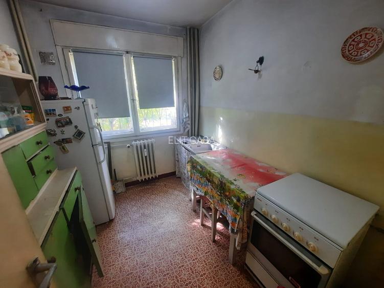 Apartament cu 3 camere, etajul 1/4, zona Tatarasi - 7