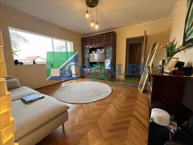 Simion Barnutiu. Etaj 2. Cu garaj inscris in CF. - 3