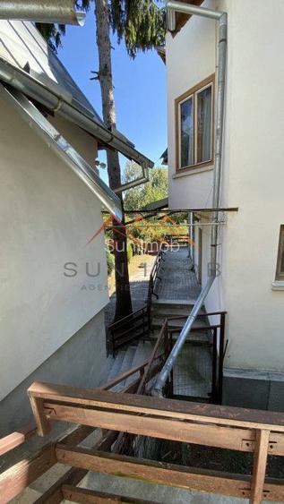 Vila de vanzare, teren 3100 mp, 7 camere, 6 grupuri sanitare, 3 CT, an 1997 - 61