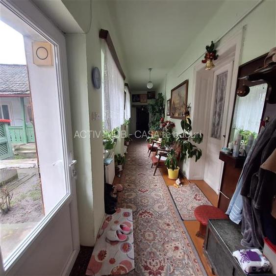 Bocsa Montana, Casa mare la strada principala - 19