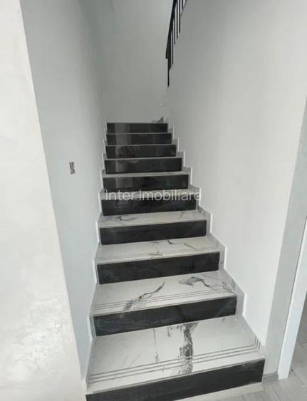 Casa 4 camere, 110 mp, de vanzare casa in zona Rediu, , Cod 161113 - 2