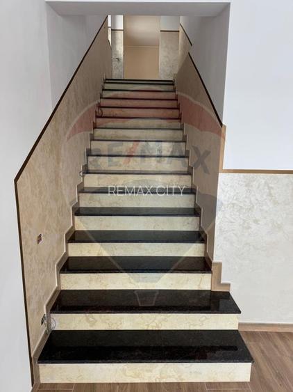 Casa  si  teren zona Balaurul - 34