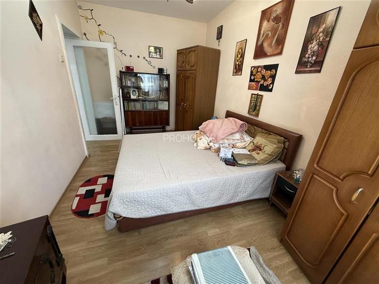 Aleea Parcului - etajul 1 - decomandat - 9