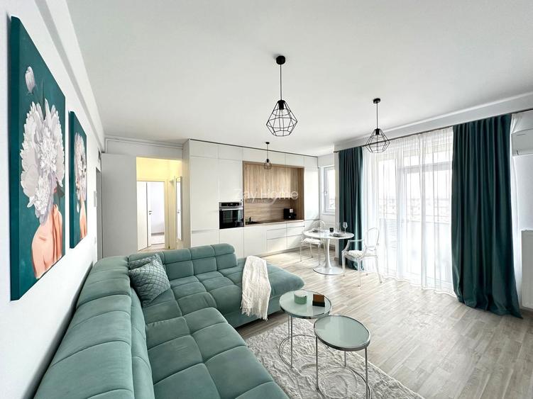 Vis a vis de Esso. Lift. Mijloc transport in fata. Loc de parcare. - 2