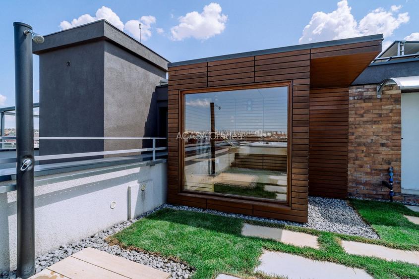 Penthouse 4 camere, ultracentral, Oradea. 800 000 E + TVA. Comision 0 - 22