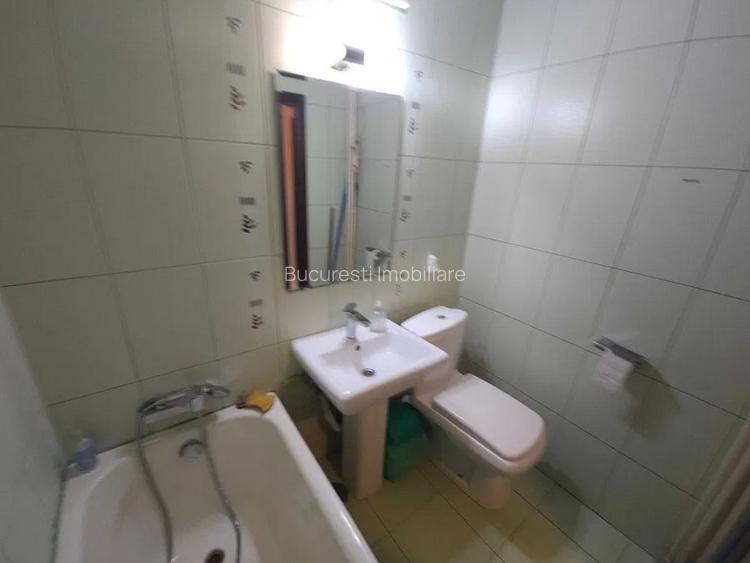 TITAN 1 Decembrie metrou etajul 1/4 DECOMANDAT,LIBER! - 3