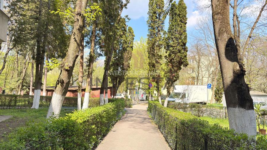 Apartament cu 2 camere decomandate,  zona Iulius Mall! - 12