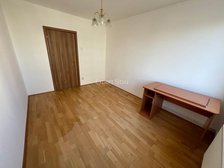 Închiriez apartament 3 camere, decomandat, recent renovat – zona Mihai Viteazul - 7