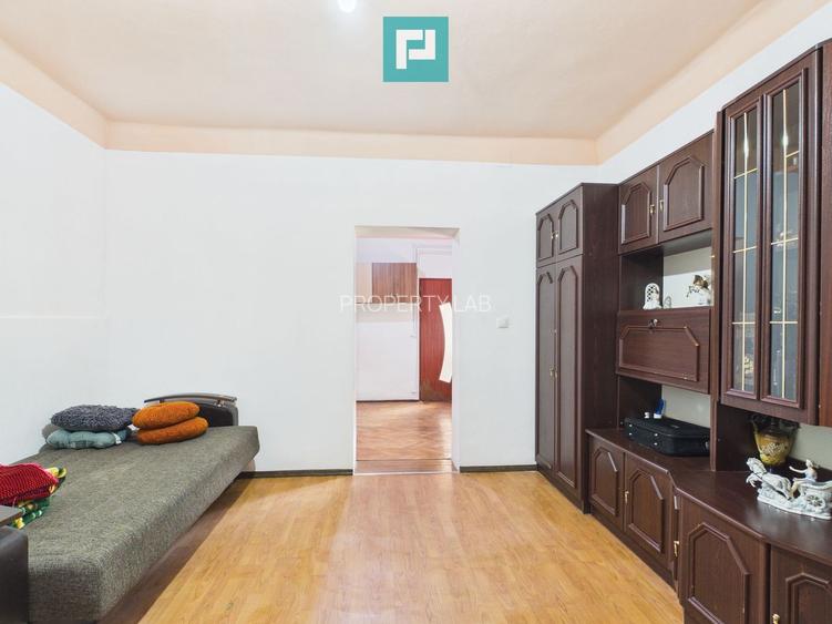 2 case separate + curte 1400 mp – Zona Dâmbovița - 14