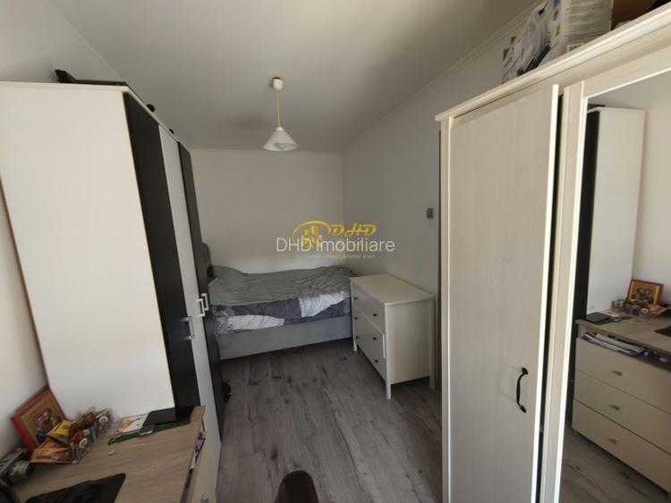 Apartament 3 camere, zona Tatarasi. - 3