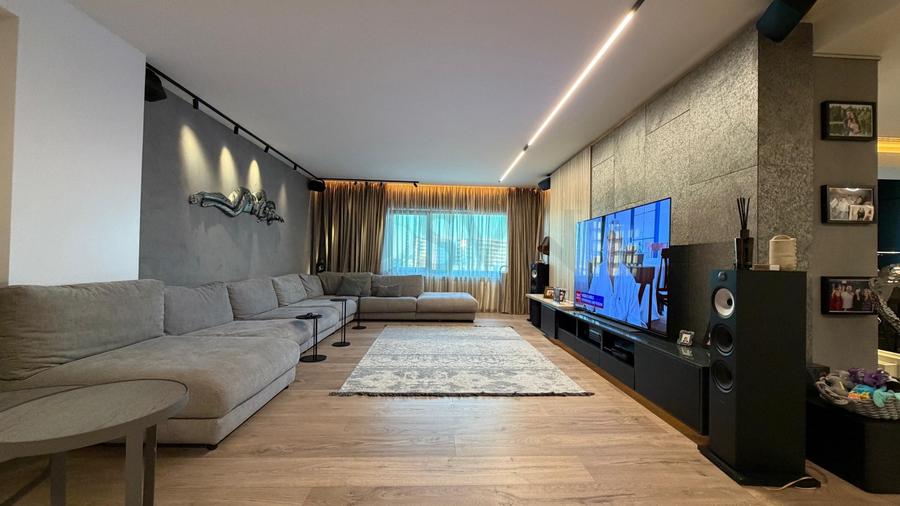 REA1029635 Apartament 5 camere 200 mp Herastrau