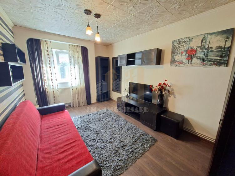 Garsoniera Centrul Civic strada Matei Basarab Brasov