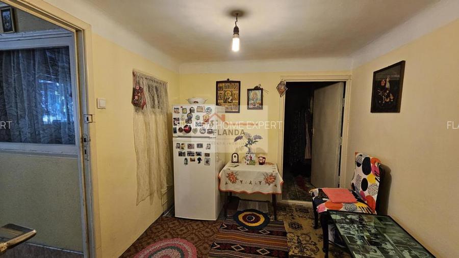 Casa Rahova zona Pucheni, str Garoafei - 15