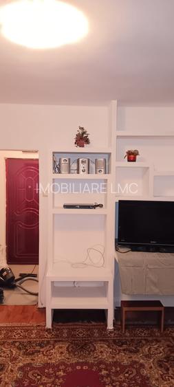 VANZARE GARSONIERA - 6