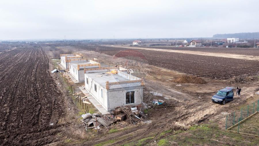 Case noi de vânzare în Săbăreni –3 camere, eficiență și confort modern - 15