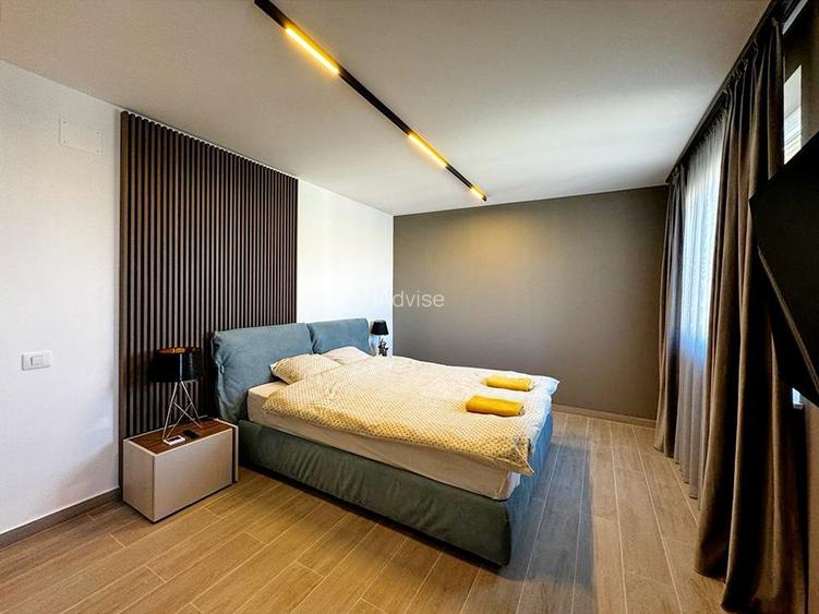 NOU, Prima Inchiriere - 10