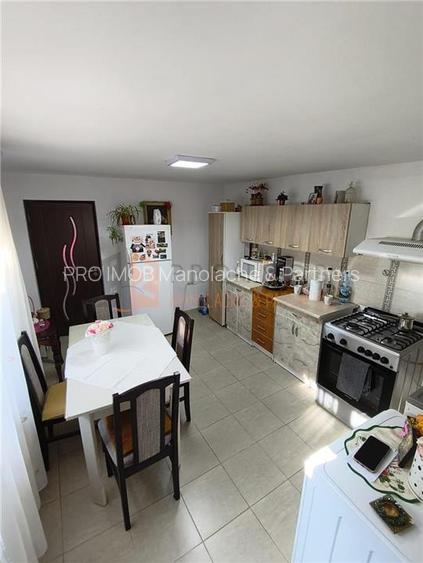 EXCLUSIVITATE! Casa tip parter zona 23 August - 9