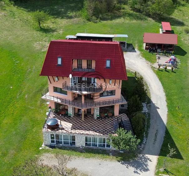 Pensiune la cheie de vanzare | 10 camere | Sacele, Brasov |Comision 0% - 35