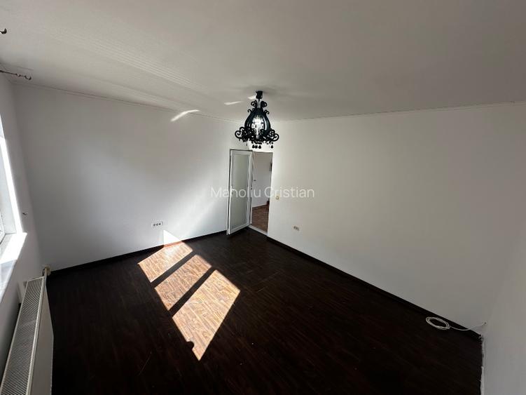 Casă de vânzare în Valu lui Traian  - 11