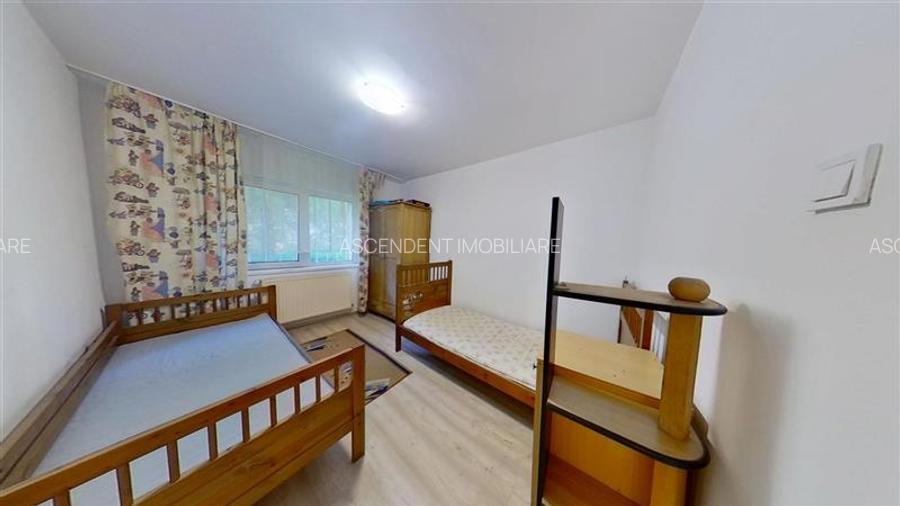 Decomandat, 3 camere, 2 bai, spatiu verde, mobilat, utilat, boxa, Faget, Brasov - 9