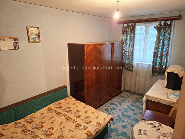 2 camere Teilor , Decomandat / LIBER / NEGOCIABIL ! - 4